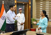 डीएम सविन बंसल की सख्ती से बेटों की दरिंदगी पर लगा ब्रेक, विधवा मां को मिला प्रशासन का संरक्षण