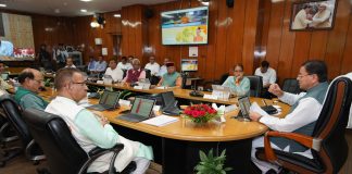 मुख्यमंत्री धामी ने सार्वजनिक परिवहन के अधिकतम उपयोग को बढ़ावा देने और लोगों को इसके लिए प्रेरित करने के निर्देश दिए