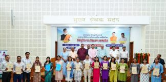 मुख्यमंत्री धामी ने कहा जब भर्ती प्रक्रिया पारदर्शी होती है, तभी व्यवस्था में योग्य और ईमानदार लोग आते हैं।