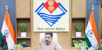 टेक्नोलॉजी और मानवीय संवेदनशीलता का बेहतरीन मेल हैं नए डीएम डॉ. आशीष चौहान