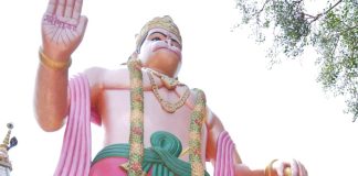 मुख्यमंत्री श्री पुष्कर सिंह धामी ने भगवान भोलेनाथ और महाबली हनुमान जी की प्रतिमाओं का विधिवत अनावरण किया