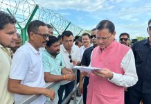 जनसेवा को सर्वोच्च प्राथमिकता दे रहे मुख्यमंत्री धामी, खटीमा में जनप्रतिनिधियों और आम लोगों से मिलकर सुनी हर समस्या