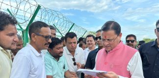 जनसेवा को सर्वोच्च प्राथमिकता दे रहे मुख्यमंत्री धामी, खटीमा में जनप्रतिनिधियों और आम लोगों से मिलकर सुनी हर समस्या