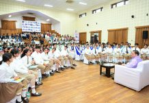 मुख्यमंत्री धामी ने सुनी नई पीढ़ी की आवाज, 3 लाख विद्यार्थियों से संवाद कर पूछा—कैसा हो आपके सपनों का उत्तराखंड