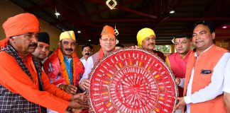 मुख्यमंत्री धामी ने देवीधुरा की ऐतिहासिक बग्वाल को दी नई पहचान, विकास और विरासत के संरक्षण का दोहराया संकल्प