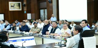 सीएम धामी ने जिलाधिकारियों को जनपदों में सबसे अधिक प्राप्त शिकायतों की विभागवार समीक्षा कर स्थायी समाधान सुनिश्चित करने के निर्देश दिए